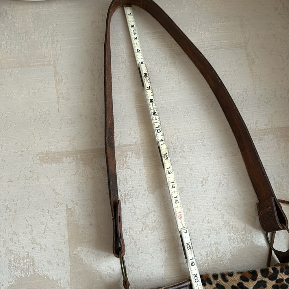 Large crossbody bag - Picture 7 of 7